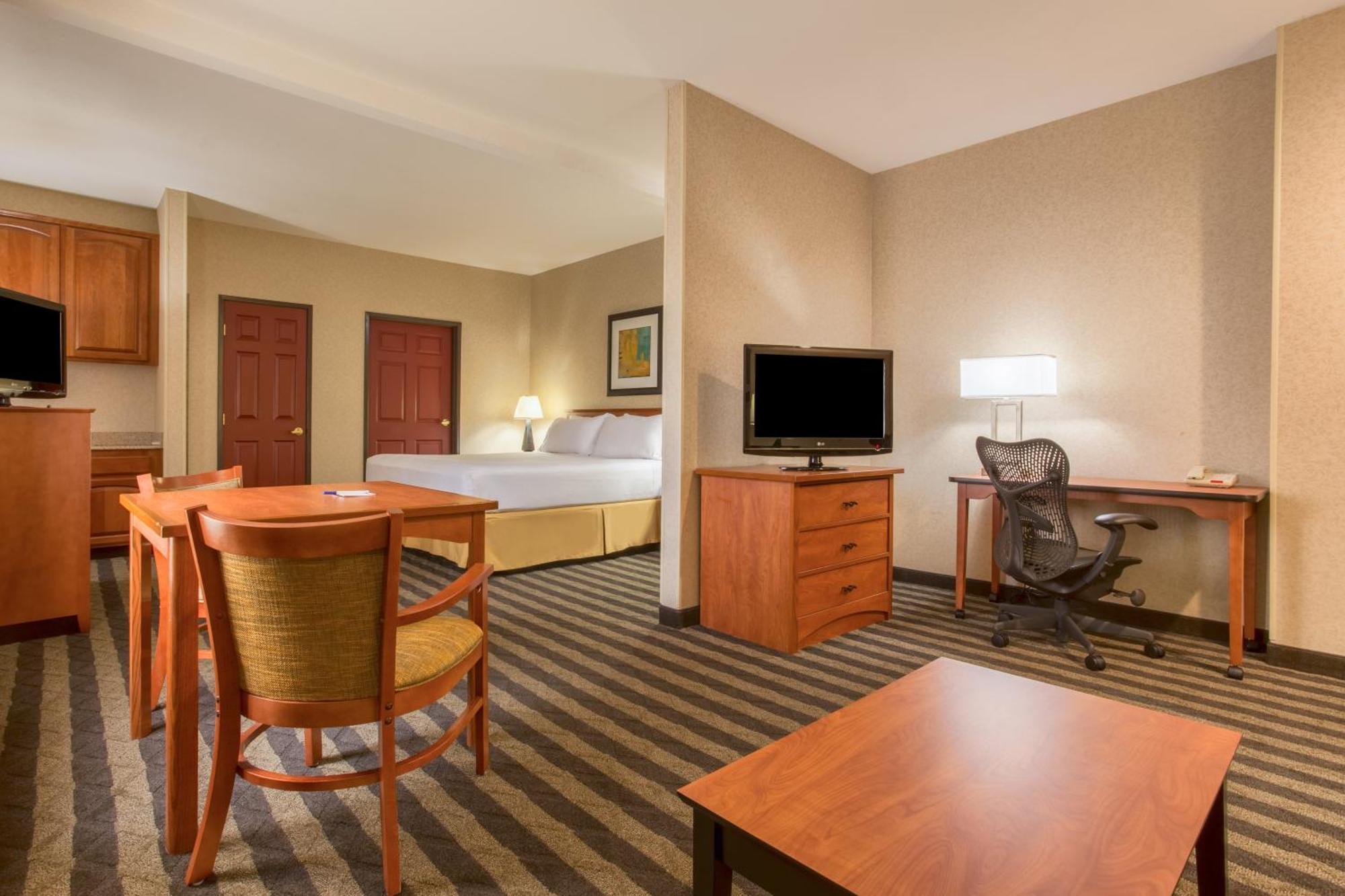 Holiday Inn Express Hotel & Suites Manteca By Ihg Zewnętrze zdjęcie