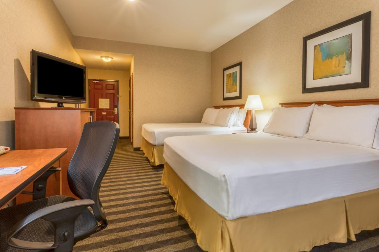 Holiday Inn Express Hotel & Suites Manteca By Ihg Zewnętrze zdjęcie