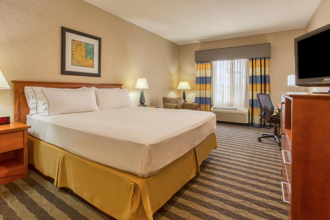 Holiday Inn Express Hotel & Suites Manteca By Ihg Zewnętrze zdjęcie